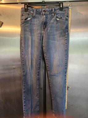Levi's The Original Jean Women's Size S Mid Rise Skinny Dark Wash